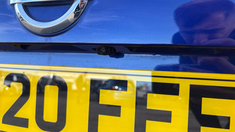 Nissan Qashqai 1.3 DiG-T Acenta Premium 5dr Petrol Hatchback